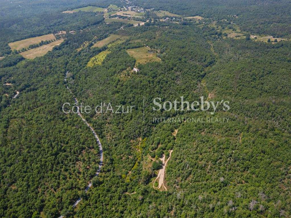 Terrain Fayence