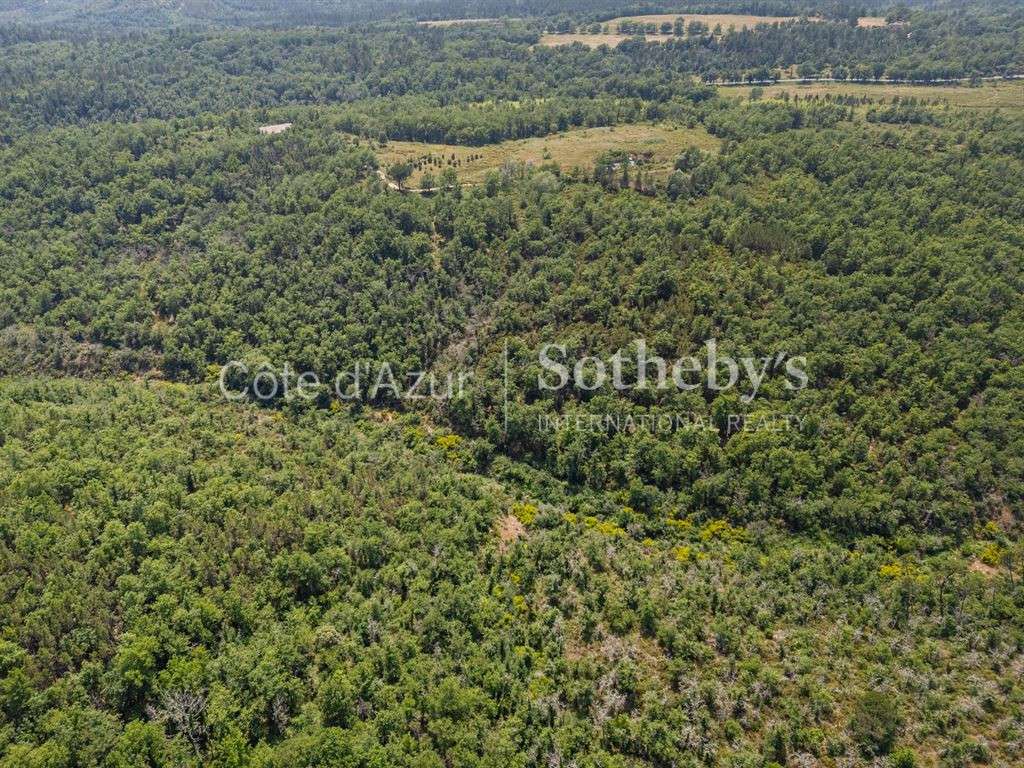 Terrain Fayence