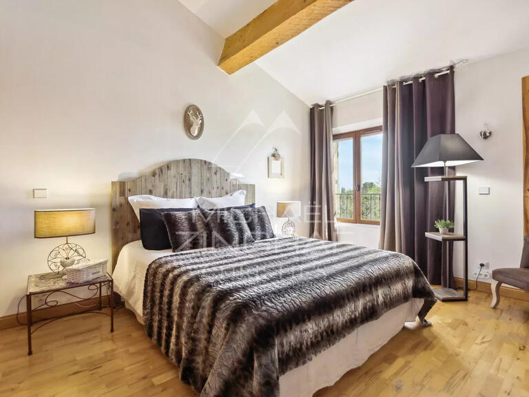 Villa Fayence - 5 bedrooms - 196m²
