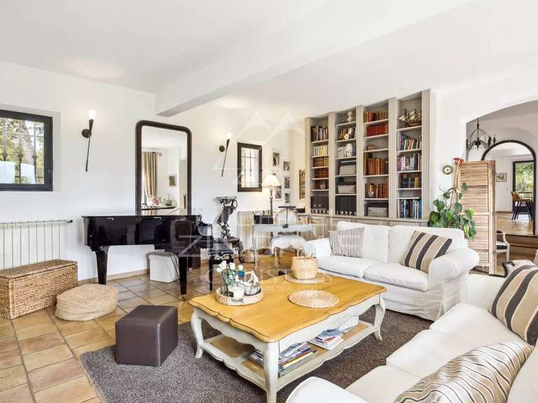 Villa Fayence - 5 chambres - 196m²