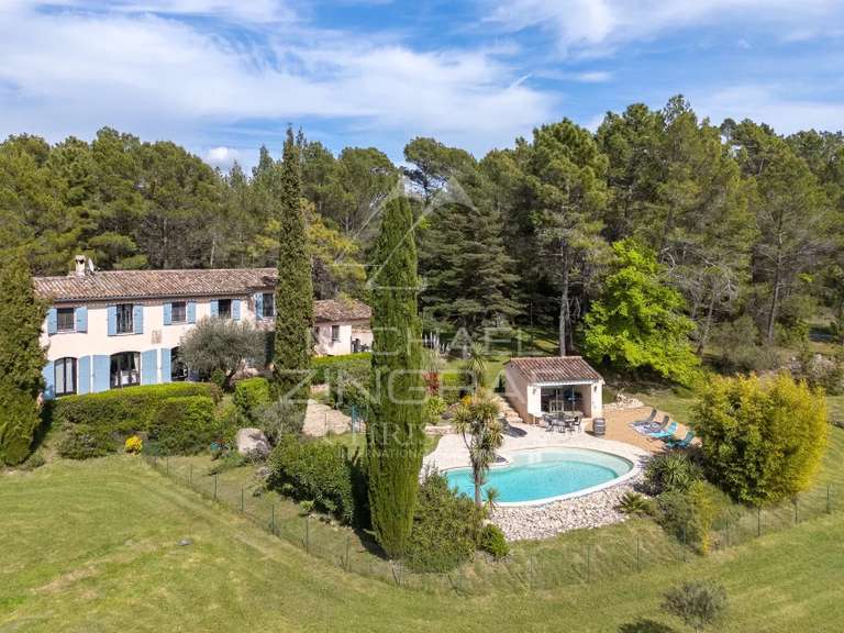 Villa Fayence - 5 chambres - 196m²