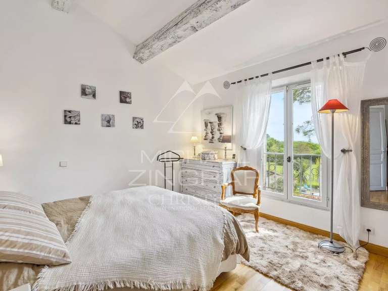 Villa Fayence - 5 chambres - 196m²