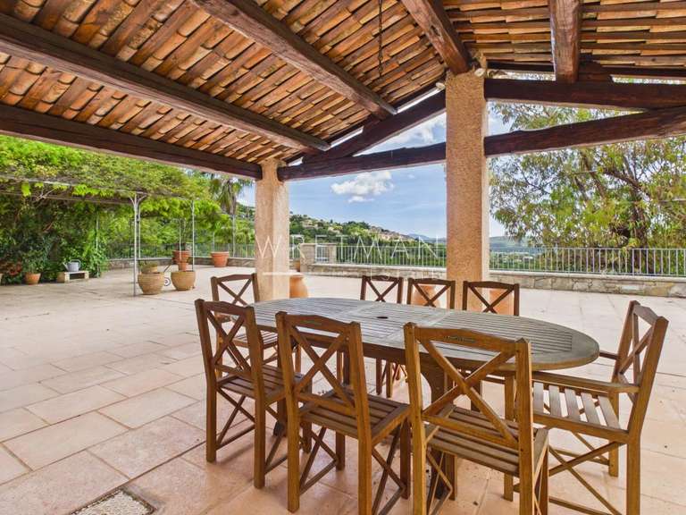 Villa Fayence - 5 chambres - 251m²