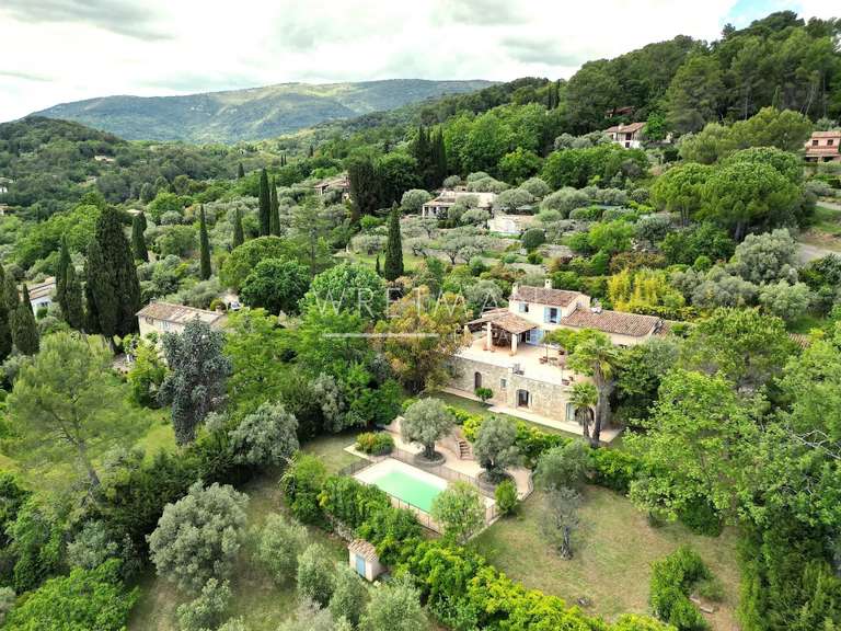 Villa Fayence - 5 chambres - 251m²