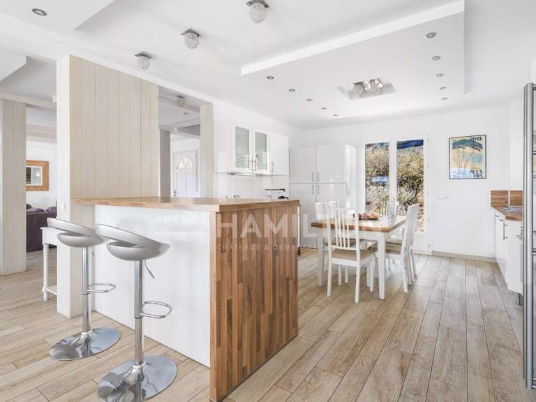 Villa Fayence - 5 chambres - 223m²