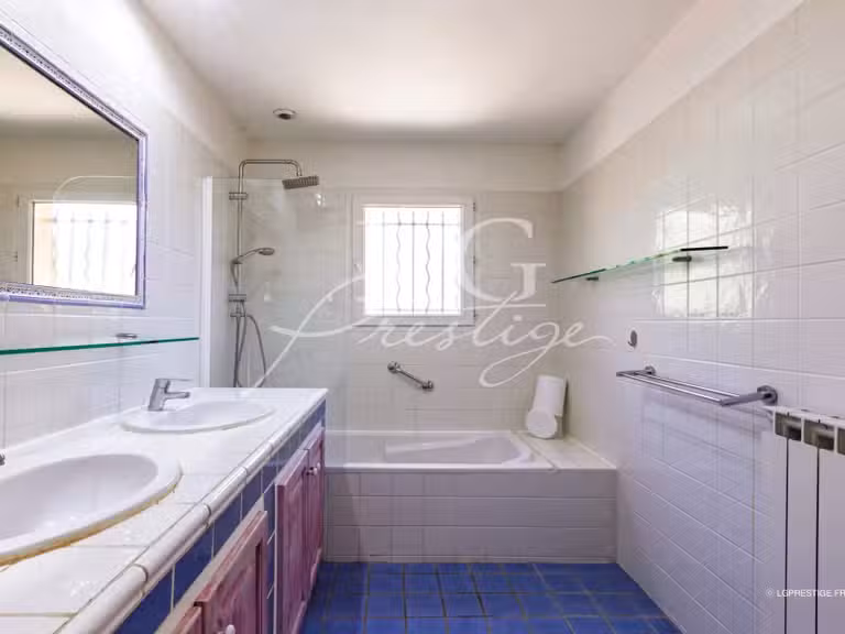 Villa Fayence - 4 chambres - 200m²