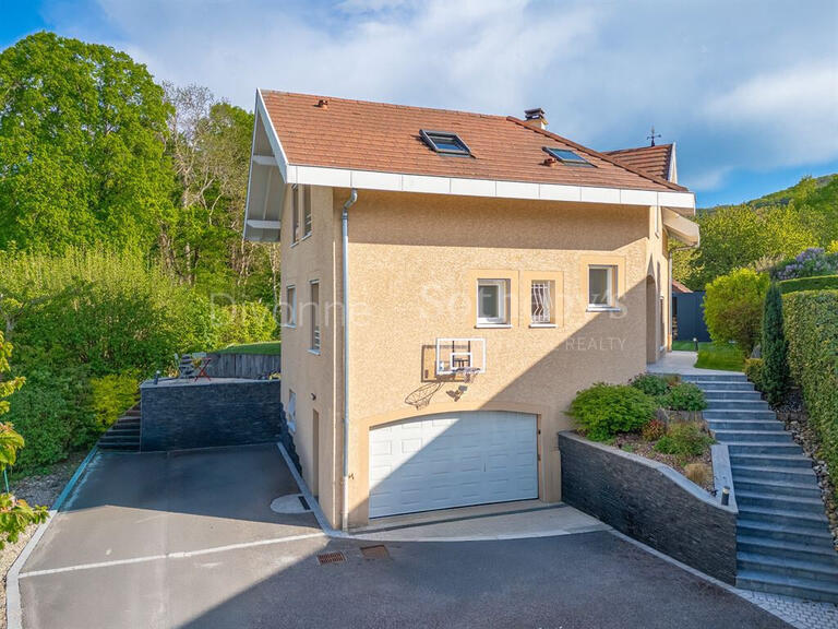 Maison Feigères - 4 chambres - 225m²