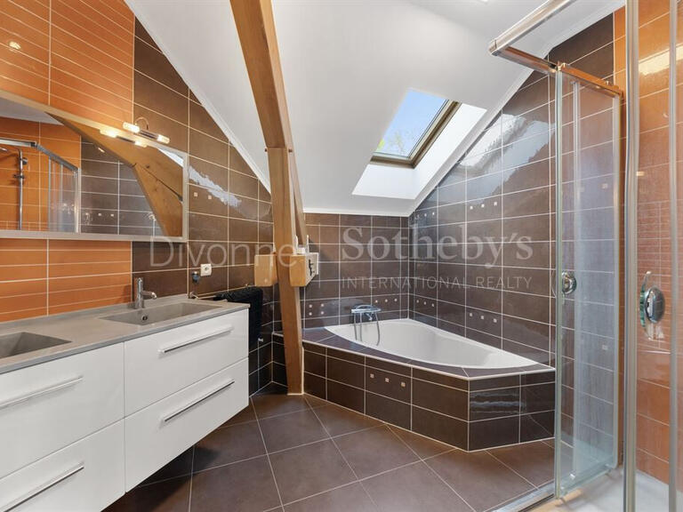 Maison Feigères - 4 chambres - 225m²