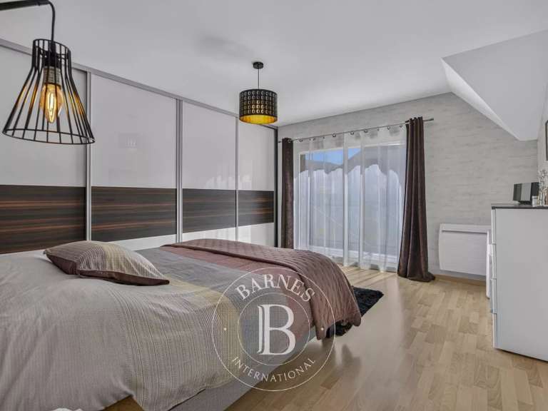 Maison Feigères - 5 chambres - 173m²