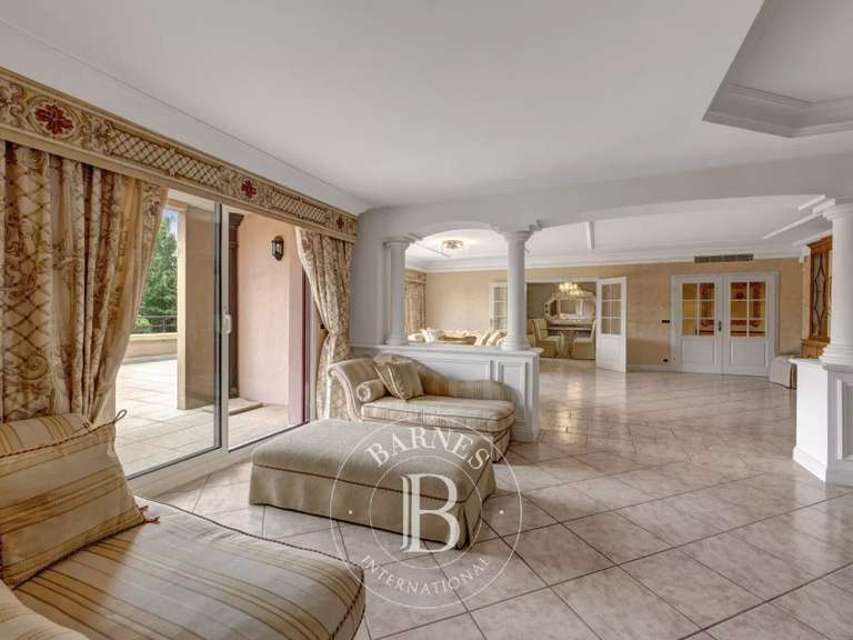 Appartement Ferney-Voltaire - 5 chambres - 348m²