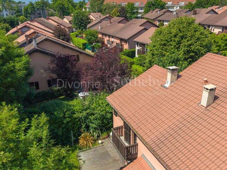 Maison Ferney-Voltaire - 3 chambres - 96m²