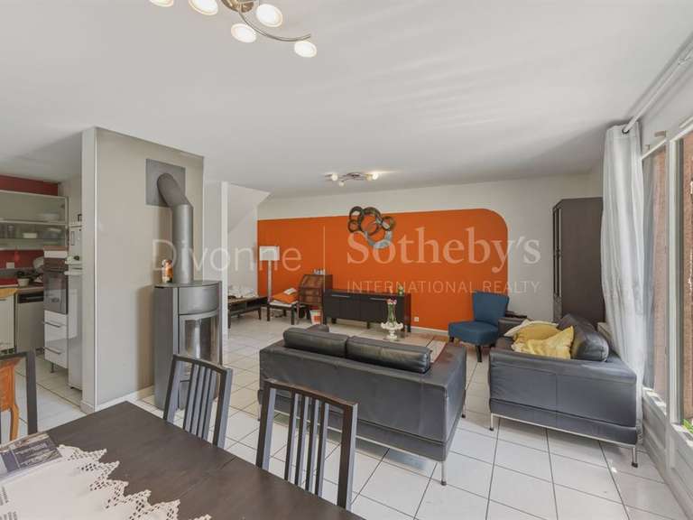 Maison Ferney-Voltaire - 3 chambres - 96m²