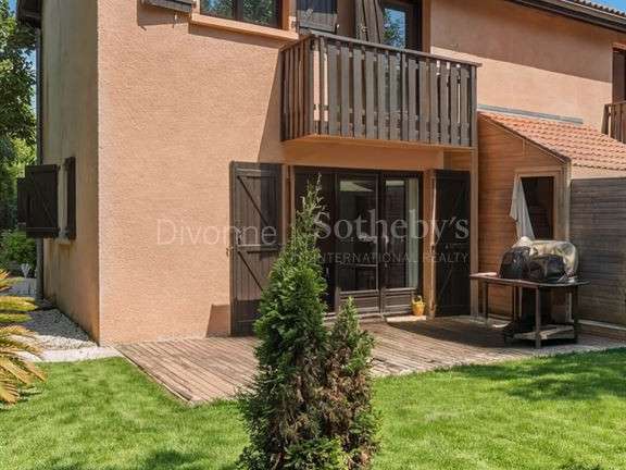 Maison Ferney-Voltaire - 3 chambres - 96m²