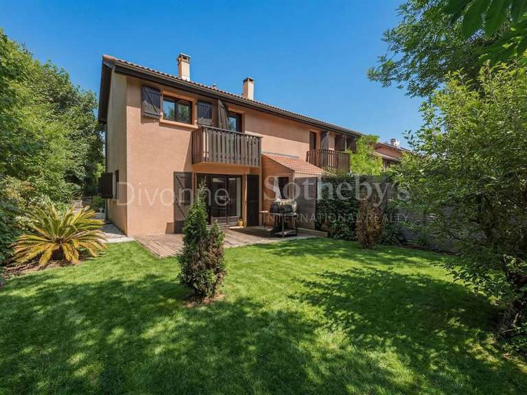 Maison Ferney-Voltaire - 3 chambres - 96m²