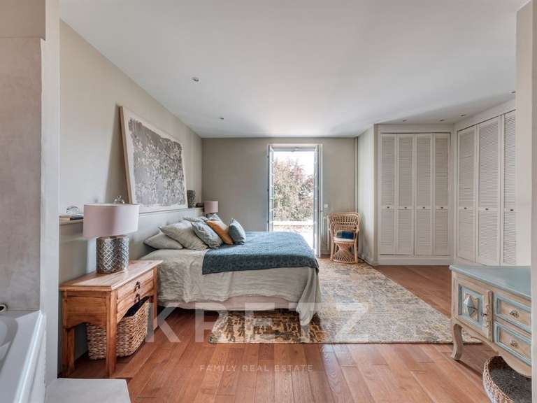 Maison Férolles-Attilly - 5 chambres - 333m²