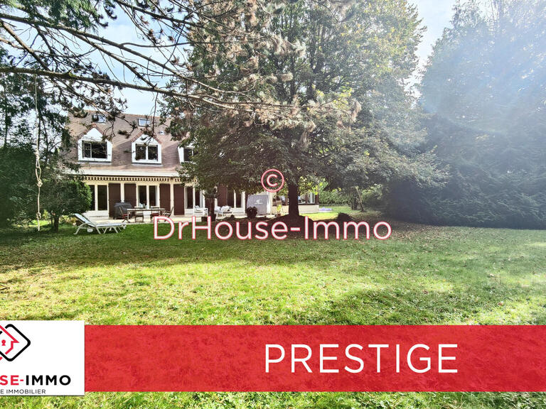 Villa Feucherolles - 4 bedrooms - 241m²