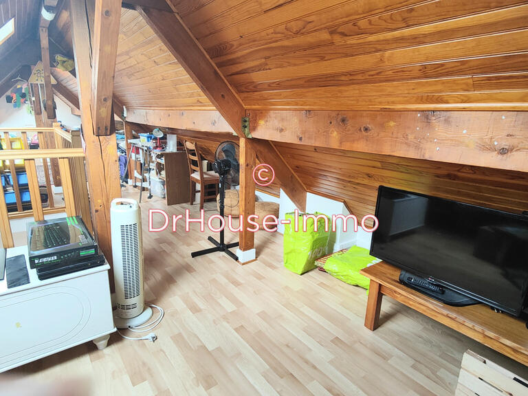 Villa Feucherolles - 4 bedrooms - 241m²