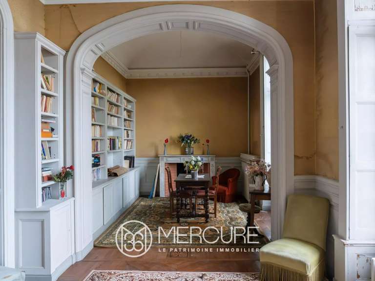 Château Feurs - 18 chambres - 1191m²