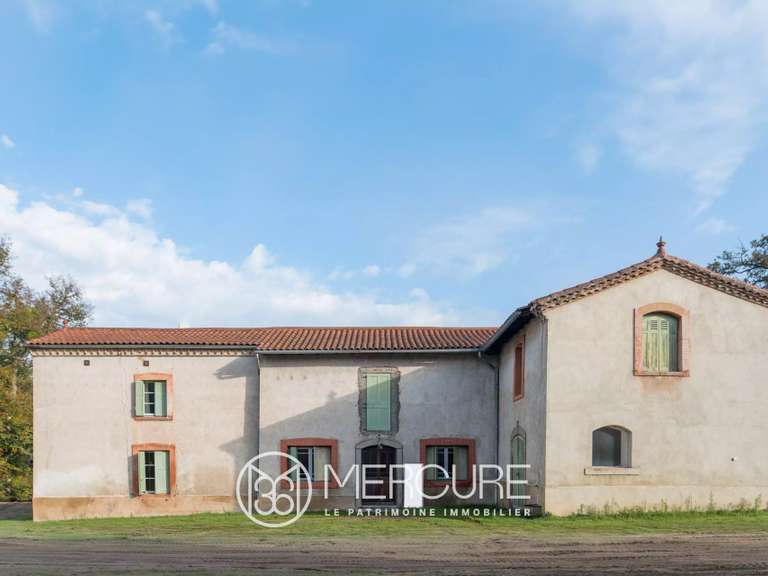 Château Feurs - 18 chambres - 1191m²