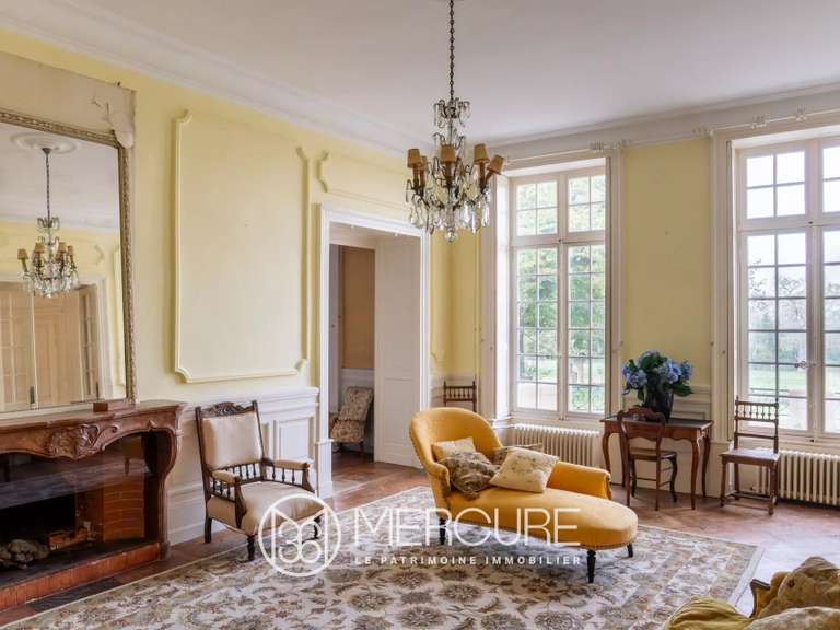 Château Feurs - 18 chambres - 1191m²
