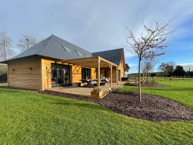 House Fierville-les-Parcs - 4 bedrooms - 180m²