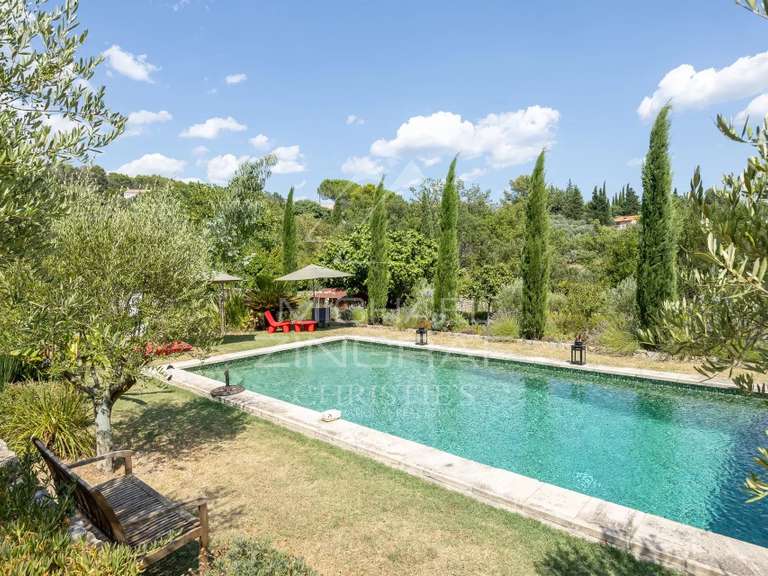 Propriété Figanières - 6 chambres - 325m²