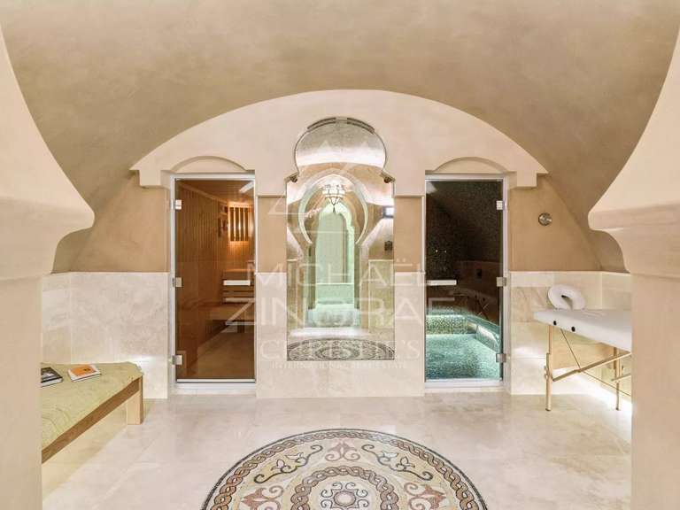 Propriété Figanières - 6 chambres - 325m²