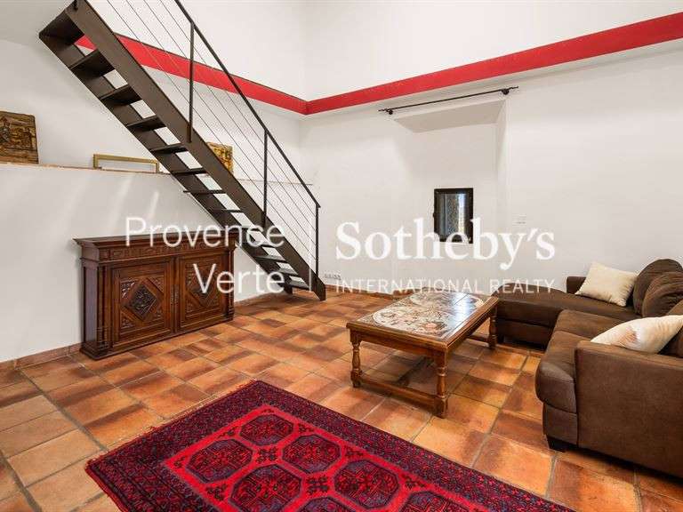 Propriété Figanières - 234m²
