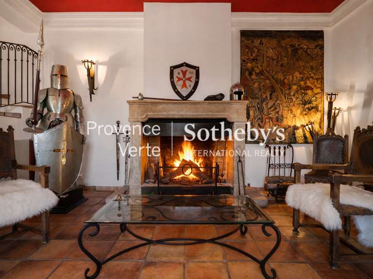 Propriété Figanières - 234m²