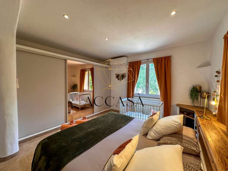 House Figari - 5 bedrooms - 128m²