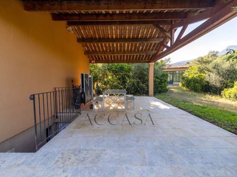 Villa Figari - 4 bedrooms - 184m²