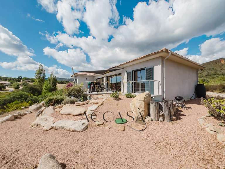 Villa Figari - 3 bedrooms - 204m²