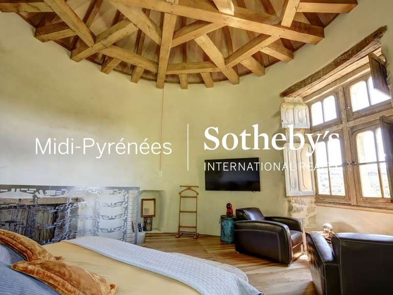 Château Figeac - 19 chambres - 1200m²