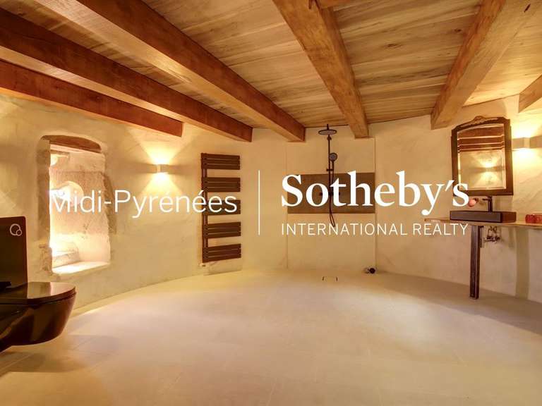 Château Figeac - 19 chambres - 1200m²