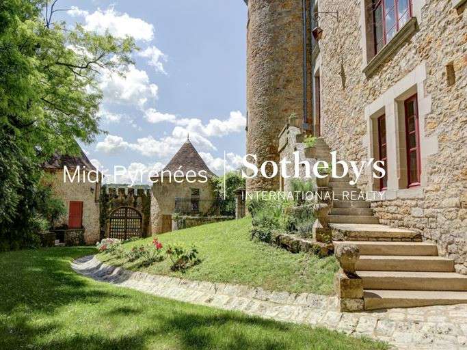 Château Figeac - 19 chambres - 1200m²