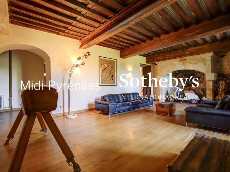 Château Figeac - 19 chambres - 1200m²