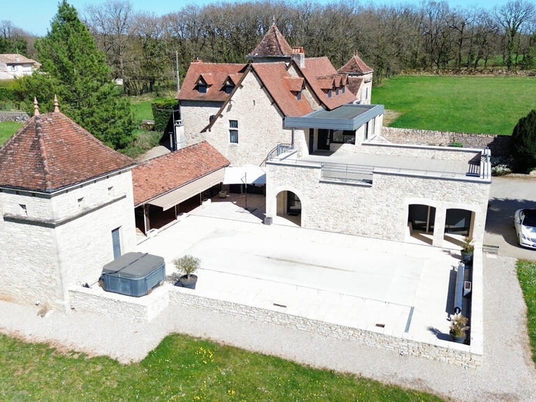 Propriété Figeac - 4 chambres - 250m²
