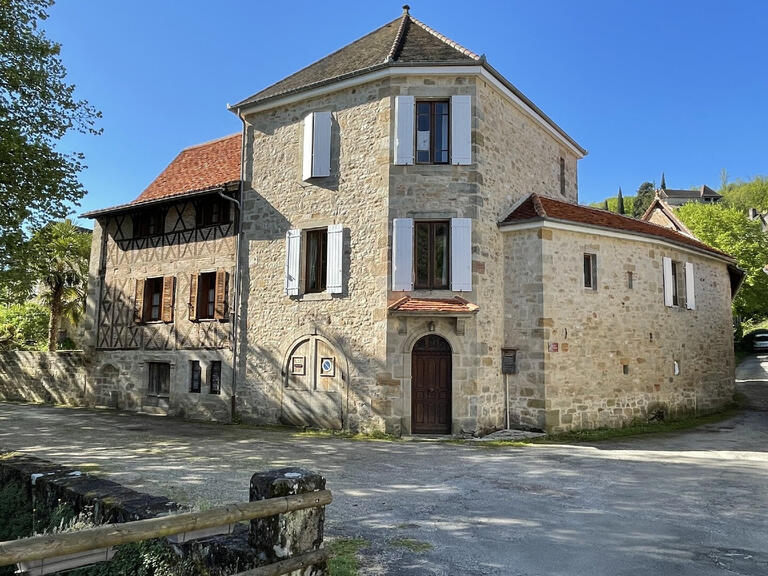 Propriété Figeac - 5 chambres - 250m²