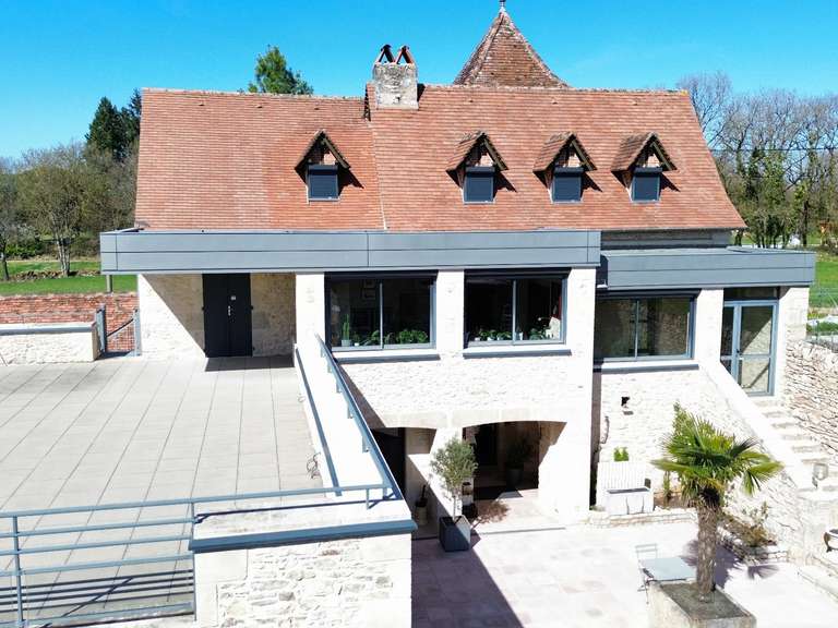 Propriété Figeac - 4 chambres - 250m²