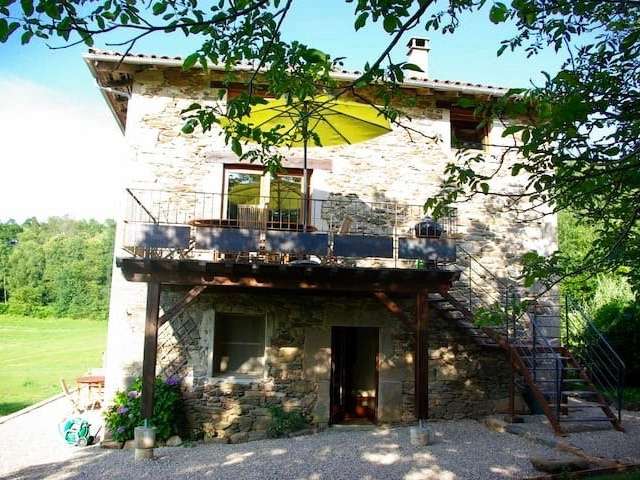Propriété Figeac - 12 chambres - 400m²