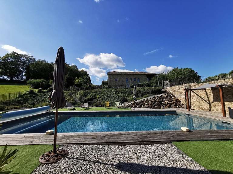 Propriété Figeac - 12 chambres - 400m²