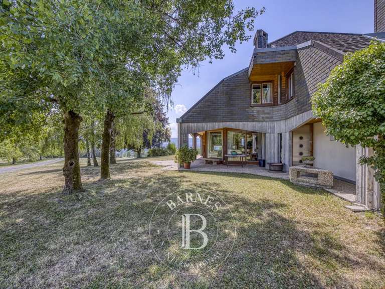 Maison Fillinges - 8 chambres - 250m²