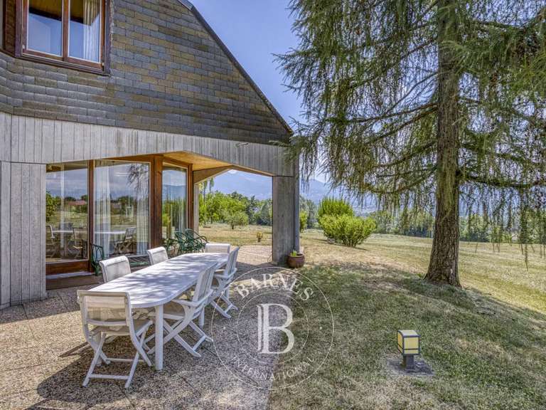 Maison Fillinges - 8 chambres - 250m²