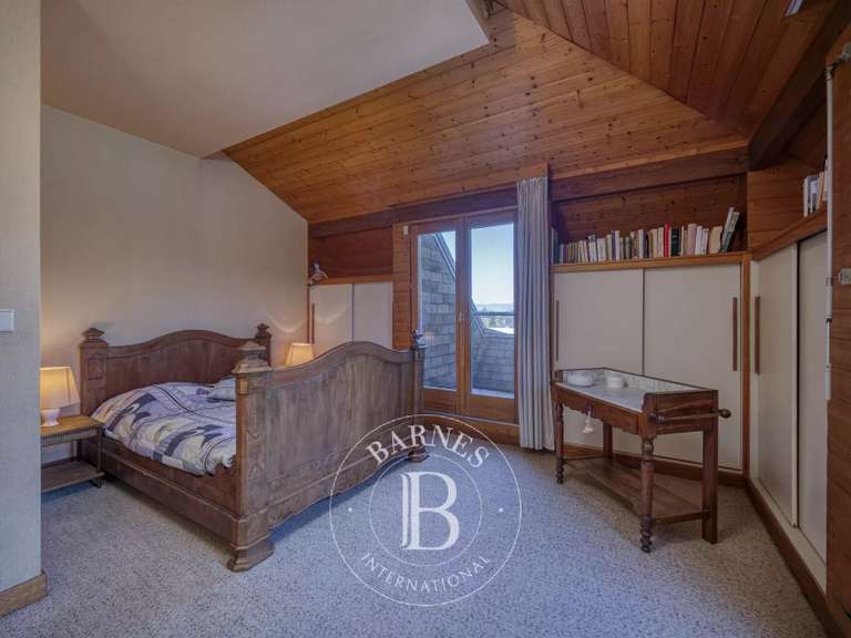 Maison Fillinges - 8 chambres - 250m²