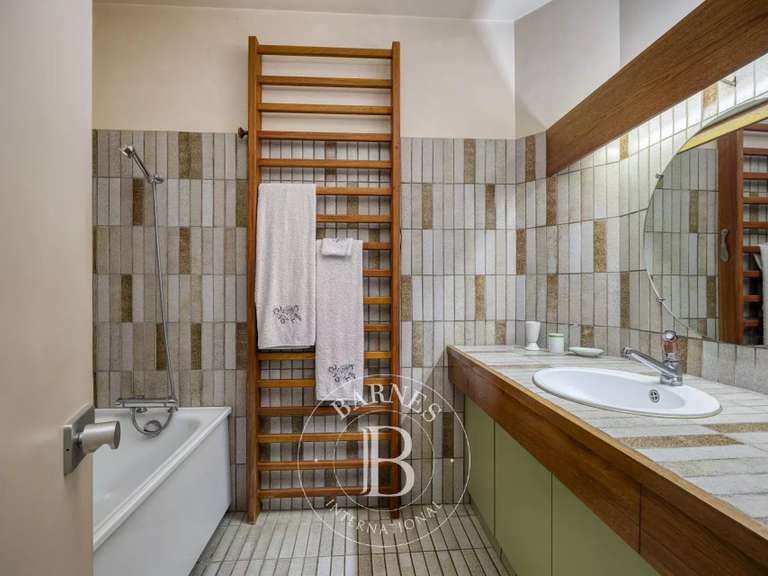 Maison Fillinges - 8 chambres - 250m²