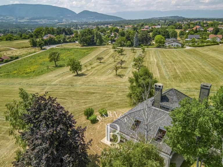 Maison Fillinges - 8 chambres - 250m²
