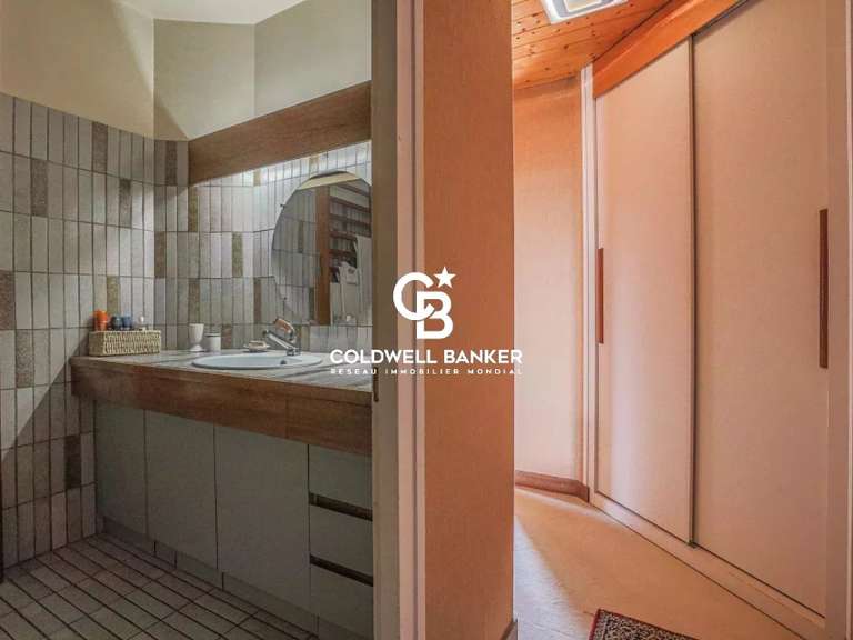 Maison Fillinges - 7 chambres - 250m²