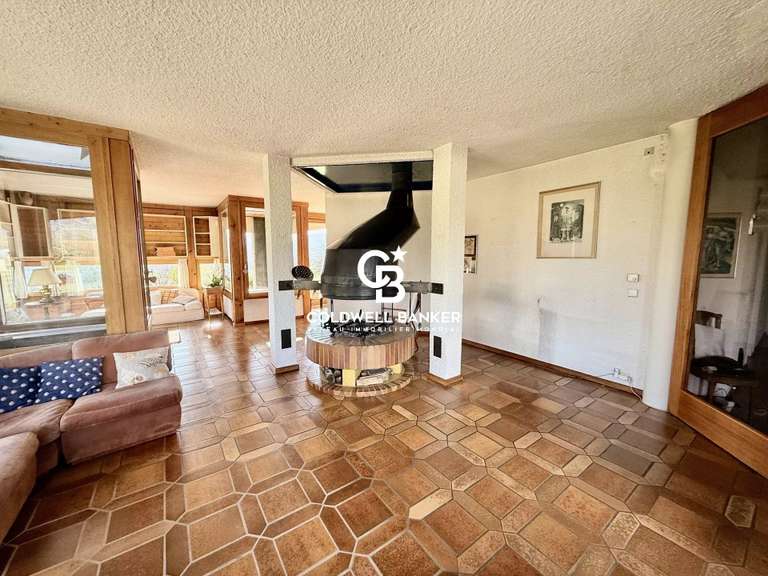 Maison Fillinges - 7 chambres - 250m²