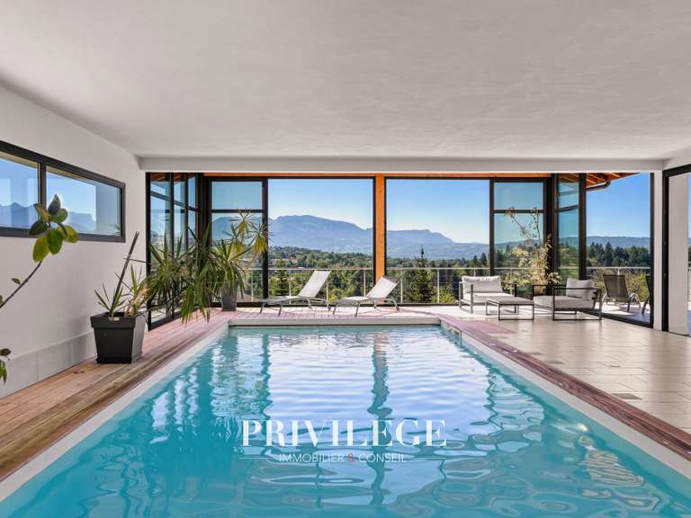 Maison Fillinges - 8 chambres - 500m²