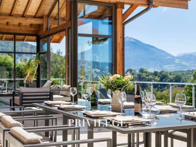 Maison Fillinges - 8 chambres - 500m²